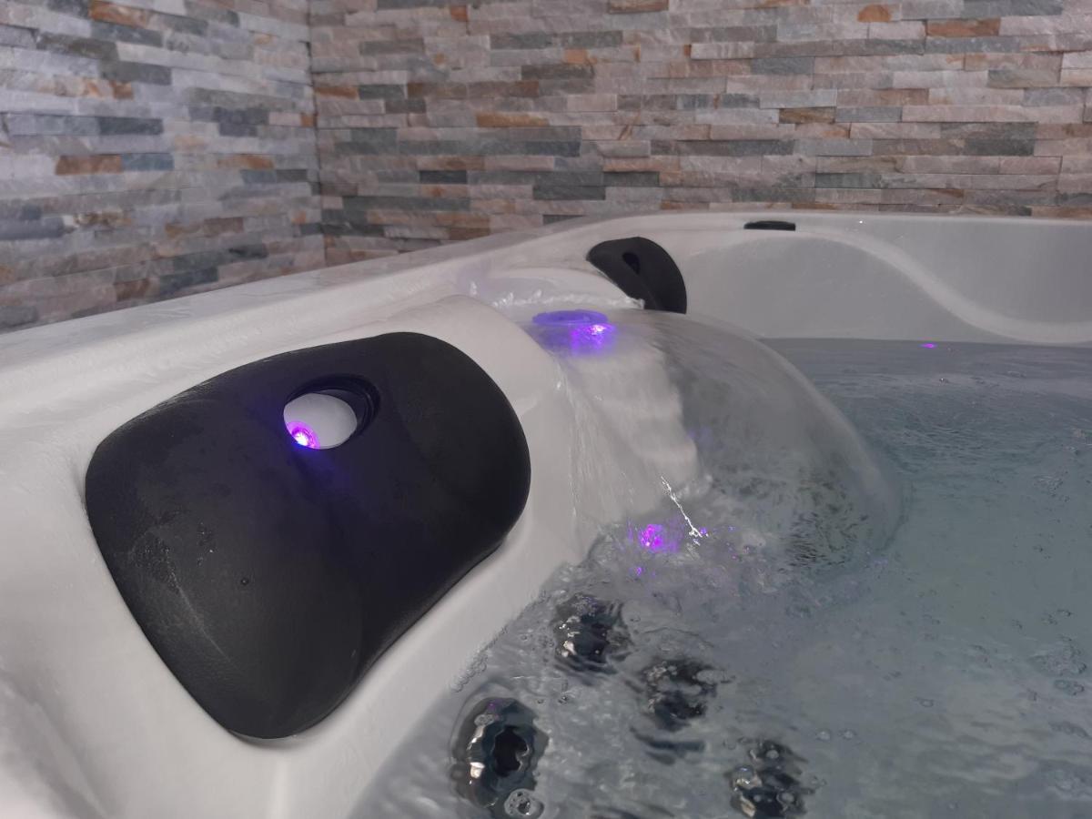 Adorelys Sejour Bien Etre - Spa Et Massage Saint-Cassien  Eksteriør bilde